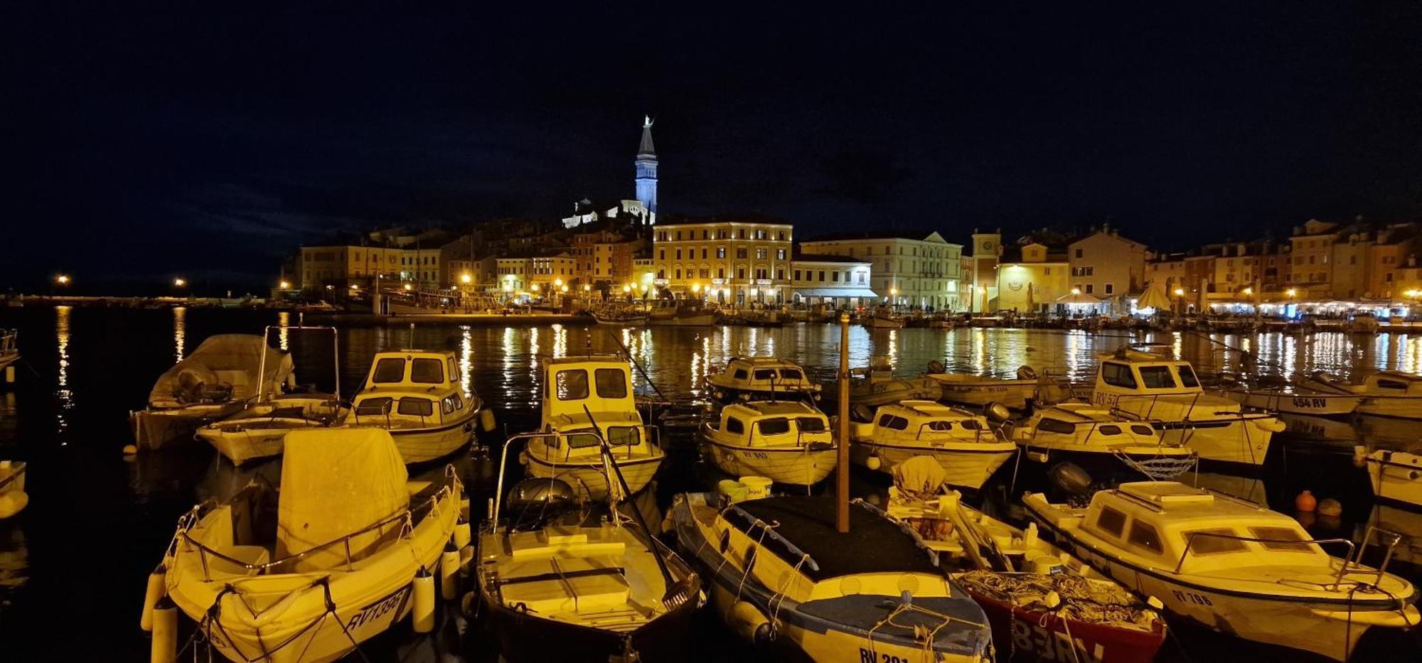 Apartments Fantazija Rovinj Luaran gambar